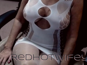 Redhotwifey